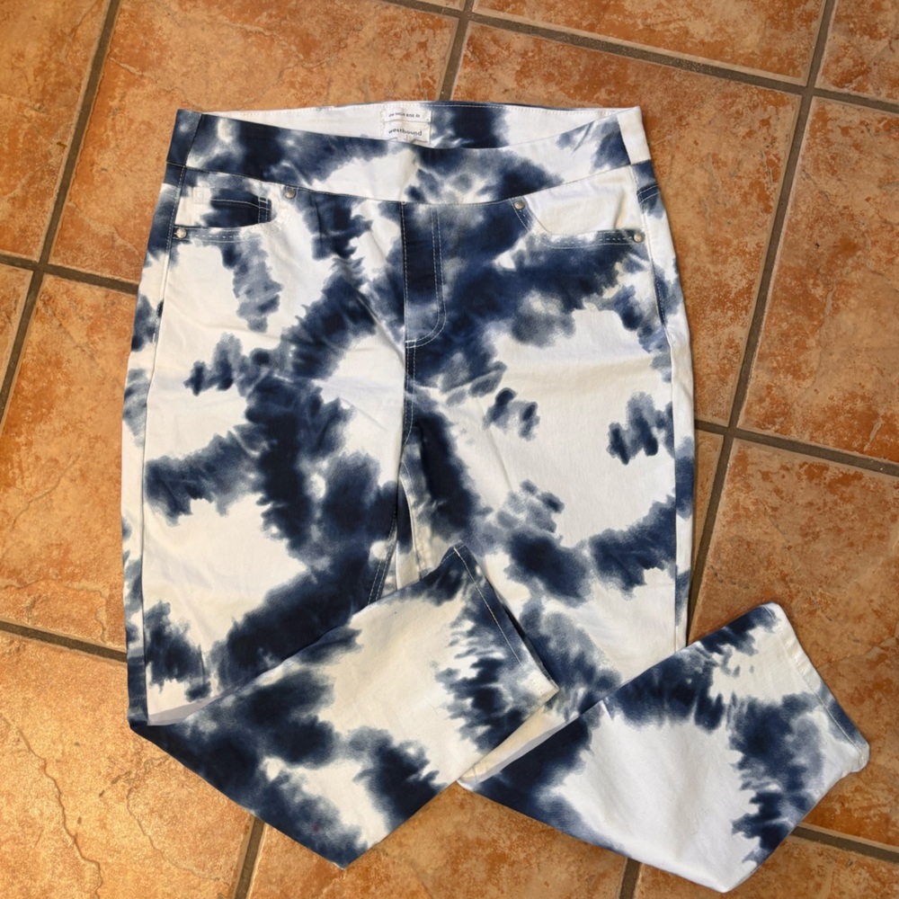 Tie-dyed Capri Pants